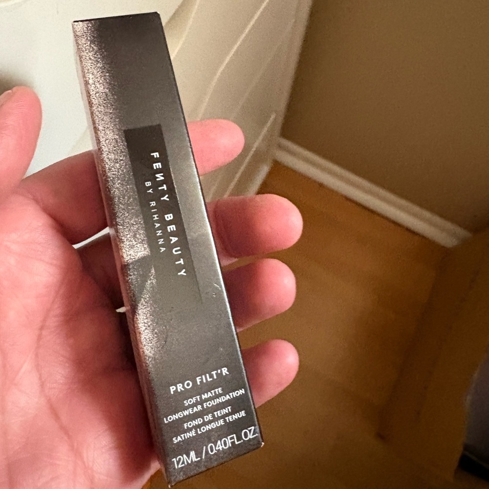 Fenty Beauty Pro Filt'r Foundation - In 280, Brand New Factory Sealed.